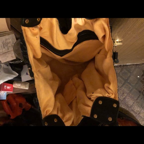 Purses - Picture 1 of 8